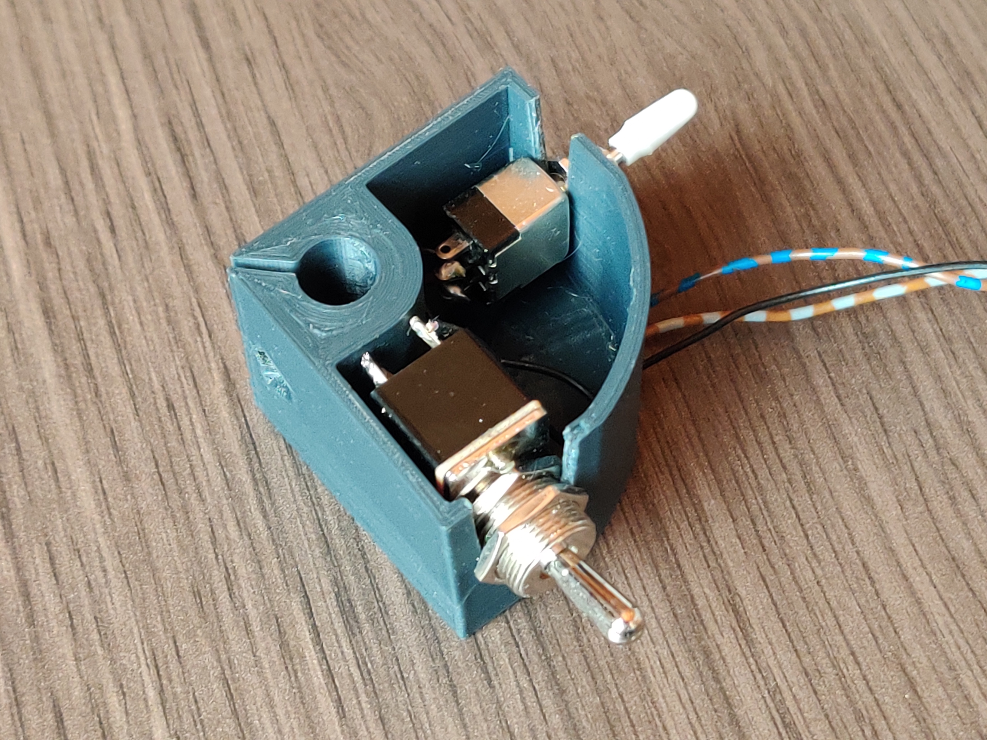 Picture of the enclosure with the switches